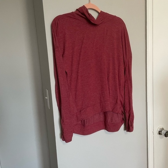 𝅺90 Degree By Reflex Light Hoodie - Picture 9 of 9